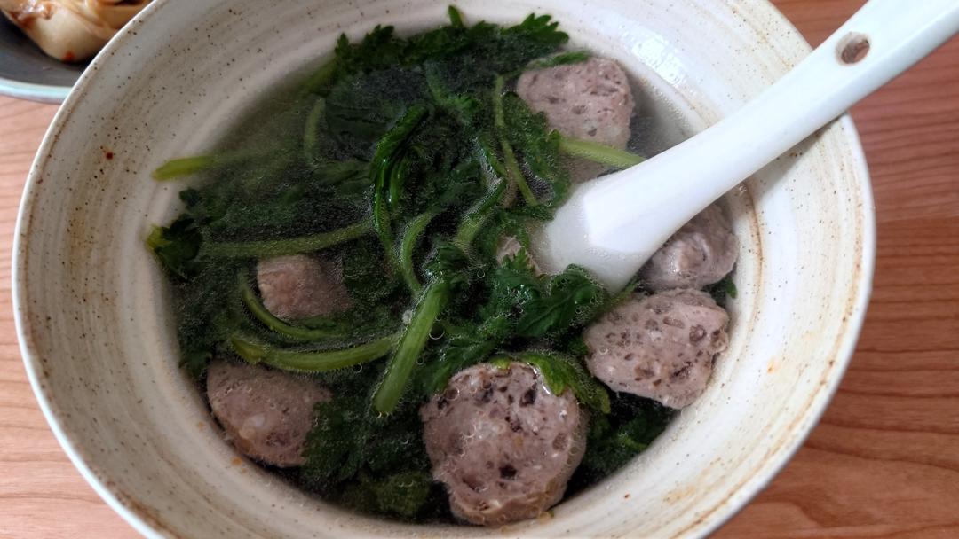 茼蒿的最佳搭配是牛