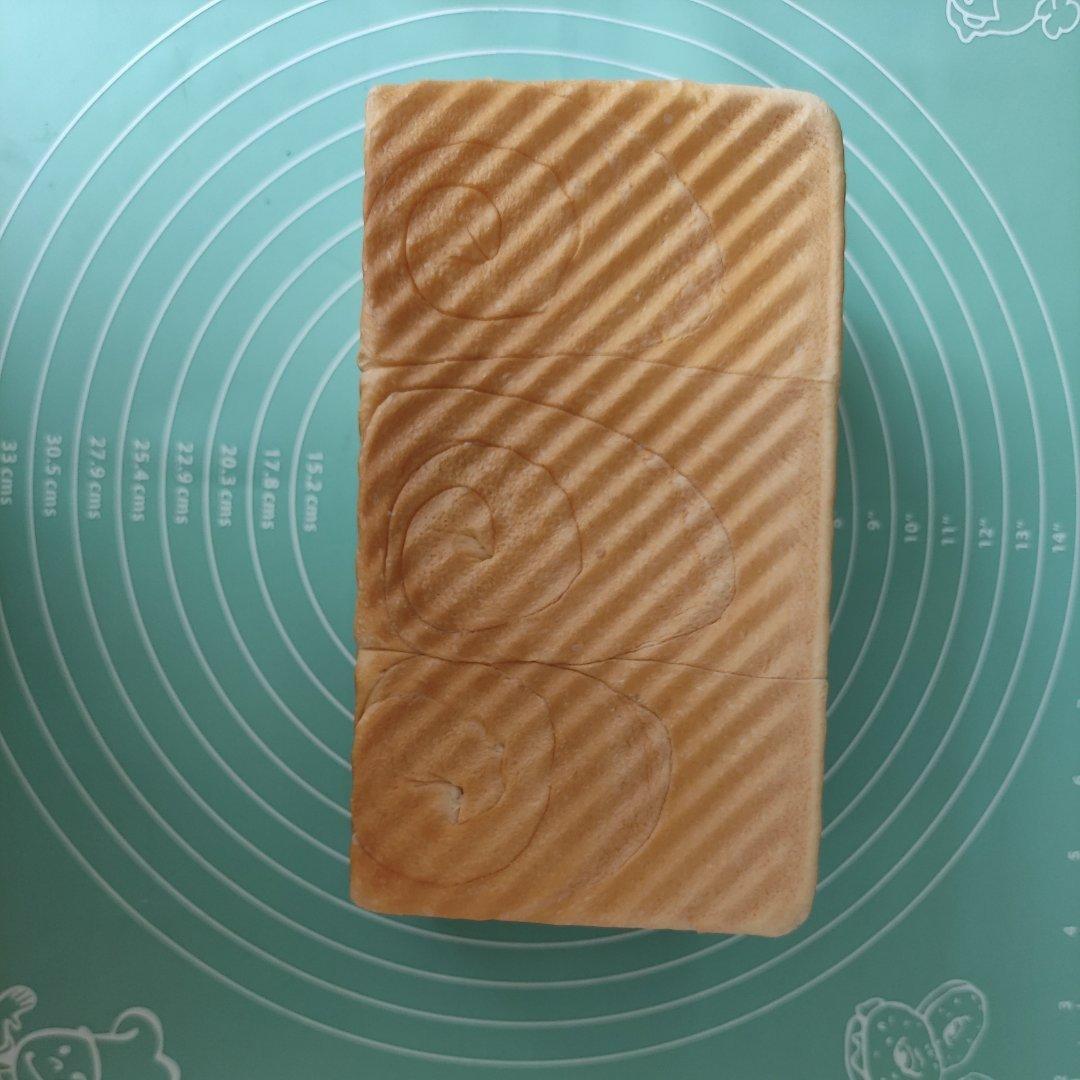 吐司，奶香手撕面包，超级香浓