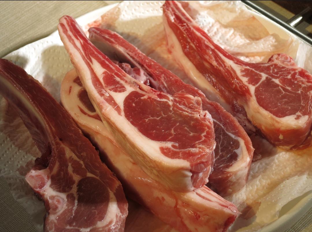 从三伏到秋冬，这肉都是补身天花板！水一煮就很鲜，蘸点盐就好吃！