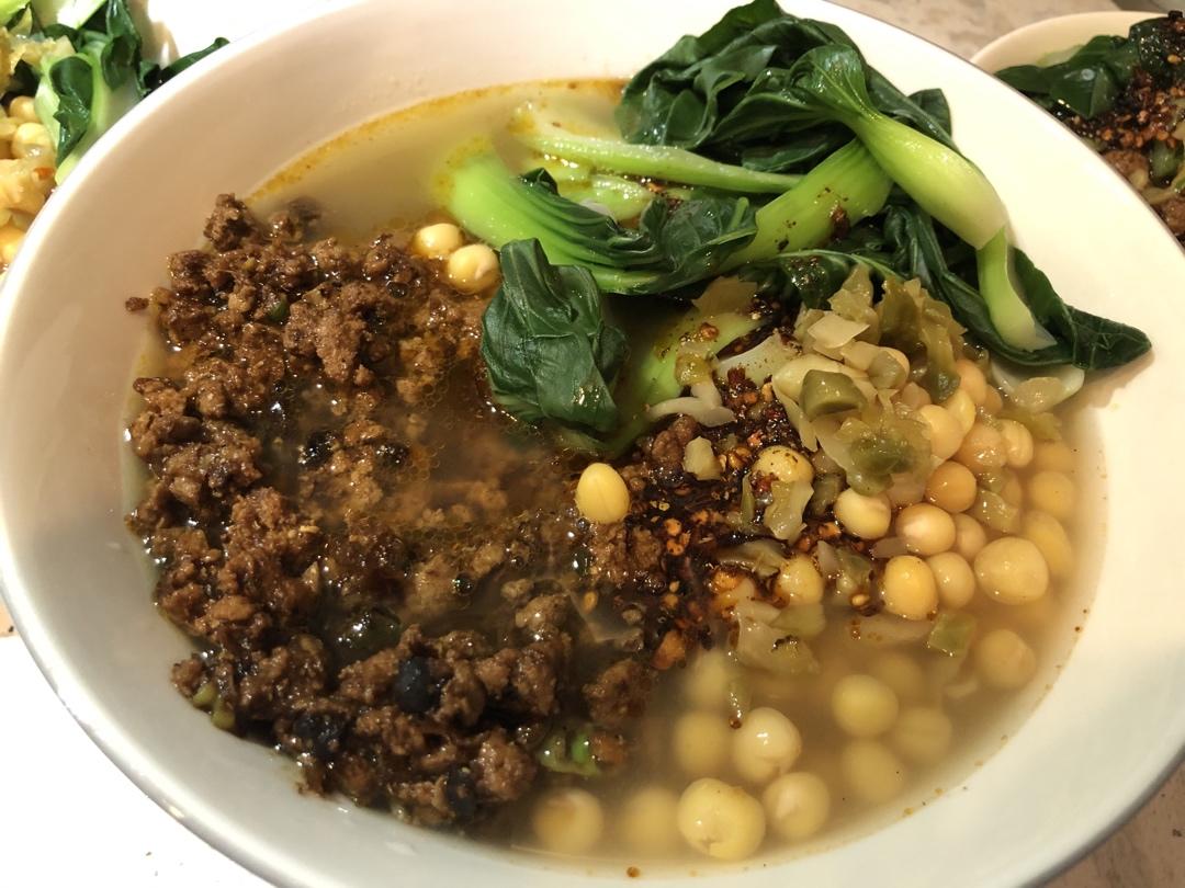 【豌杂面】不用去重庆，这碗小面在家轻松做