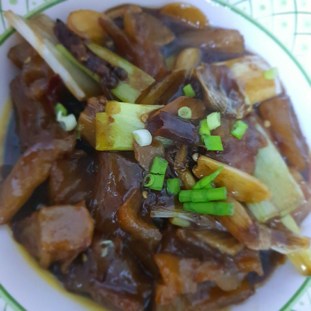 葱烧牛蹄筋