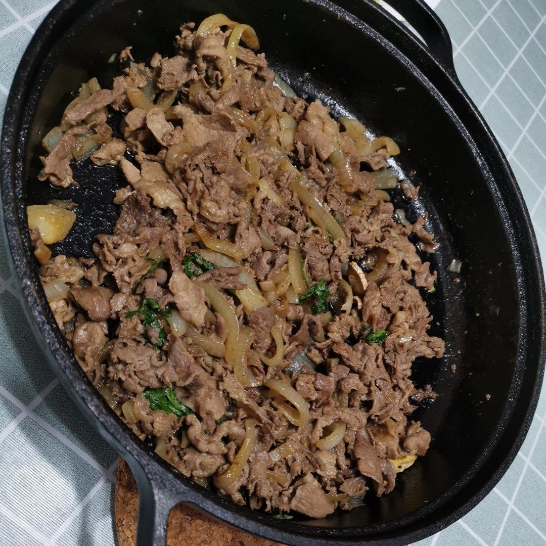 家常孜然洋葱炒羊肉