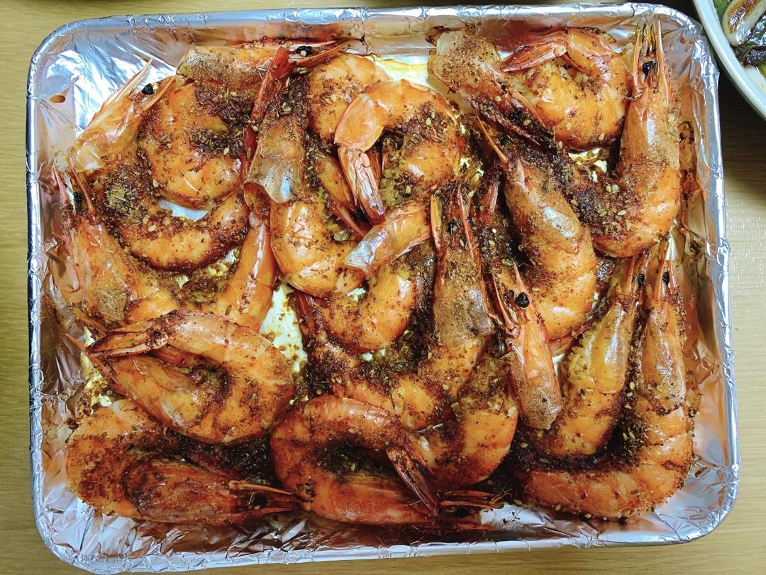 张谦诺做的锡纸烤虾烤箱版