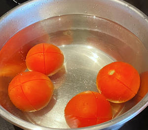 自制番茄锅底的做法 步骤2