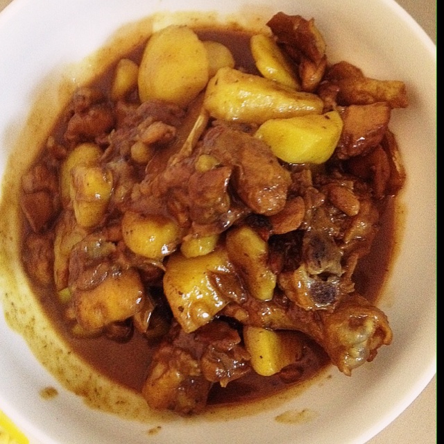 土豆炖鸡大腿