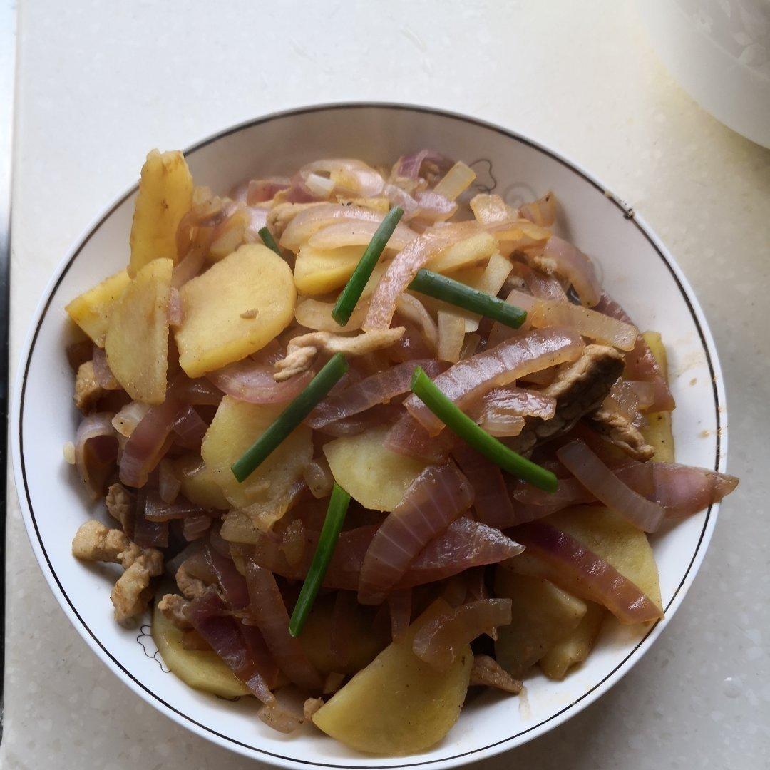 肉炒洋葱土豆