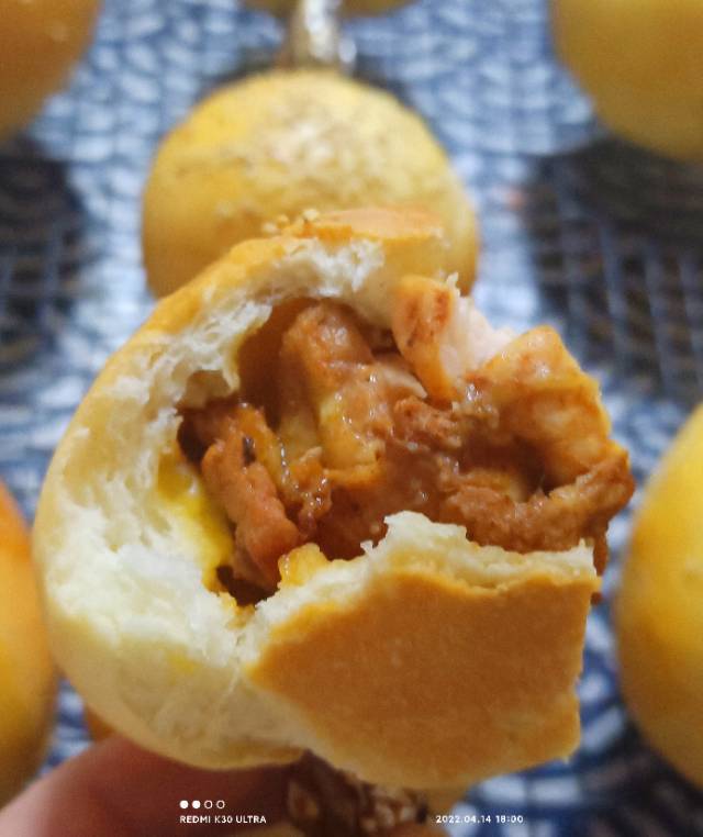 有一整只鸡腿🍗的鸡腿包