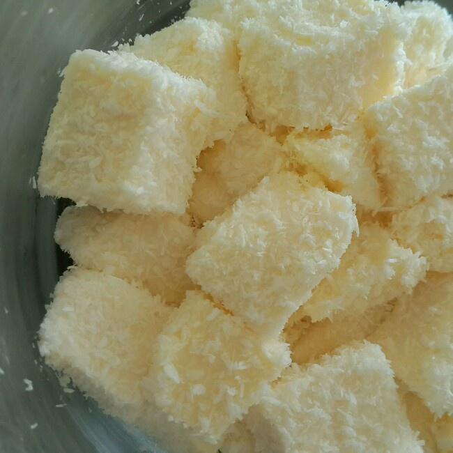 椰丝牛奶小方（小清新甜品）的做法