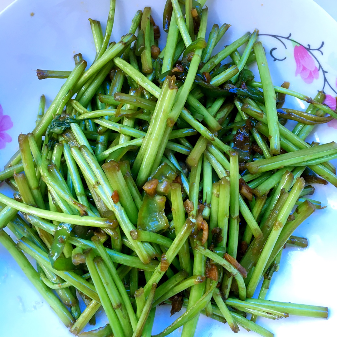 忆昔dream做的泥蒿炒腊肉