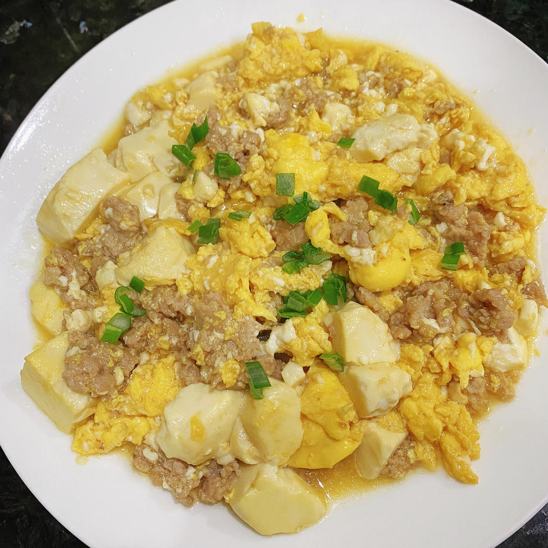 入口即化的肉沫鸡蛋包豆腐