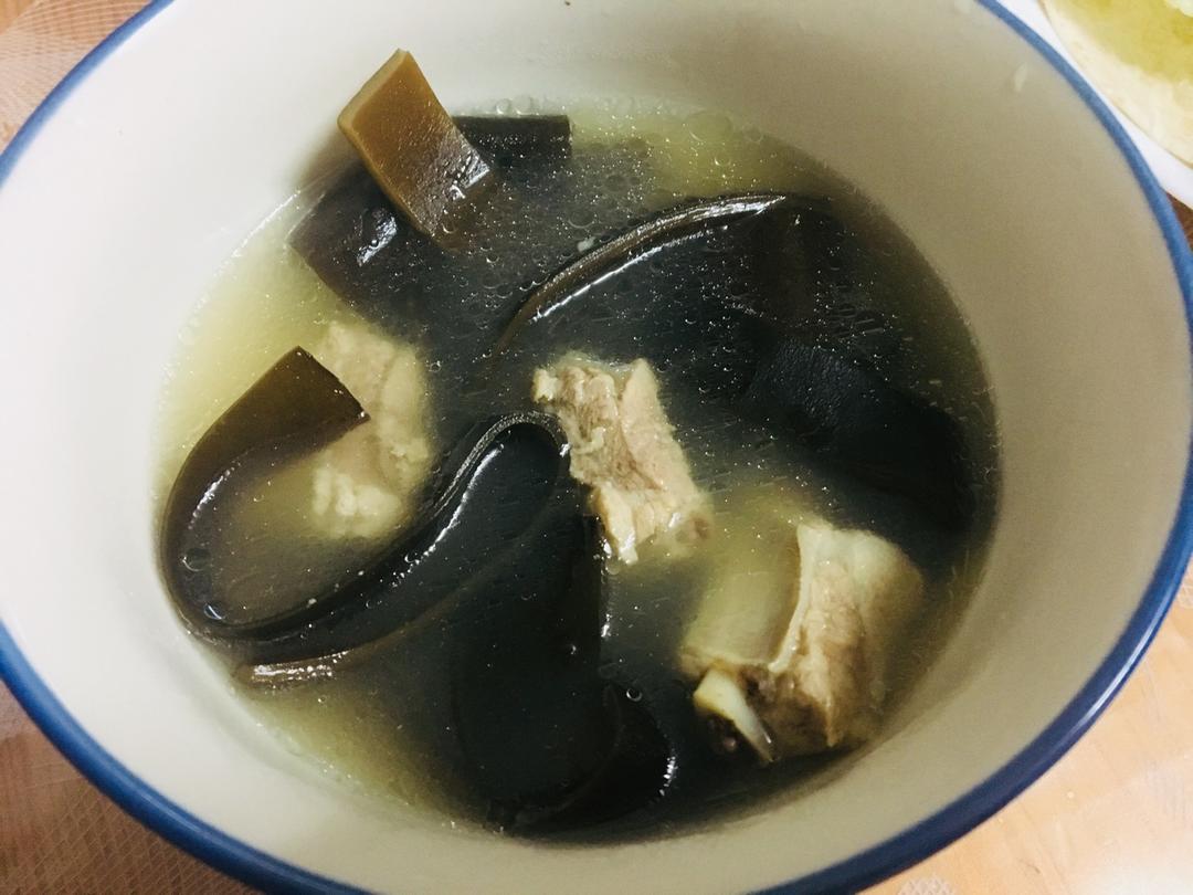 海带排骨汤
