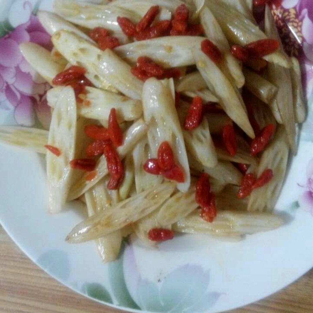 酸辣藕带