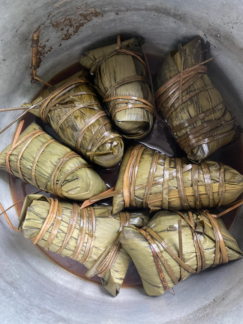 咸蛋五花肉粽子多种包法小视频