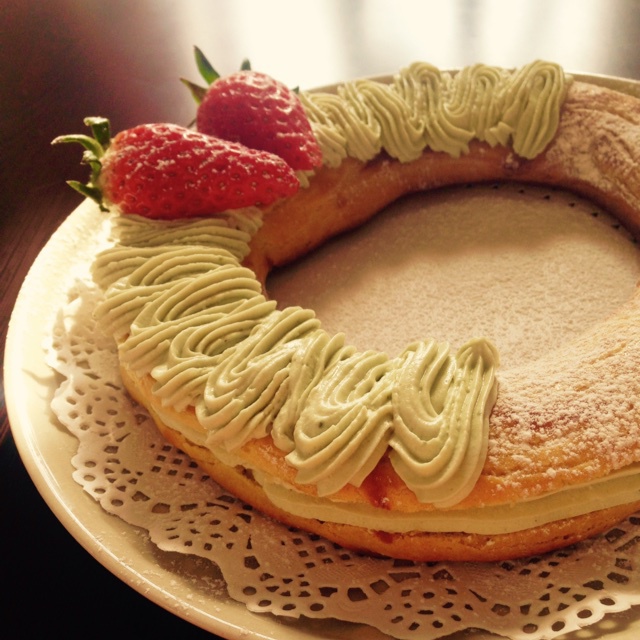 厨房小边缘做的巴黎车轮泡芙(paris-brest)