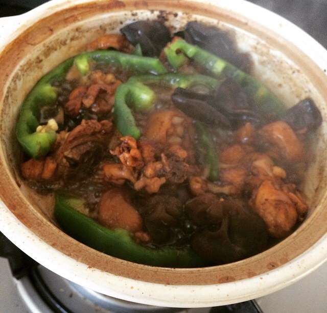 黄焖鸡（砂锅零失败）