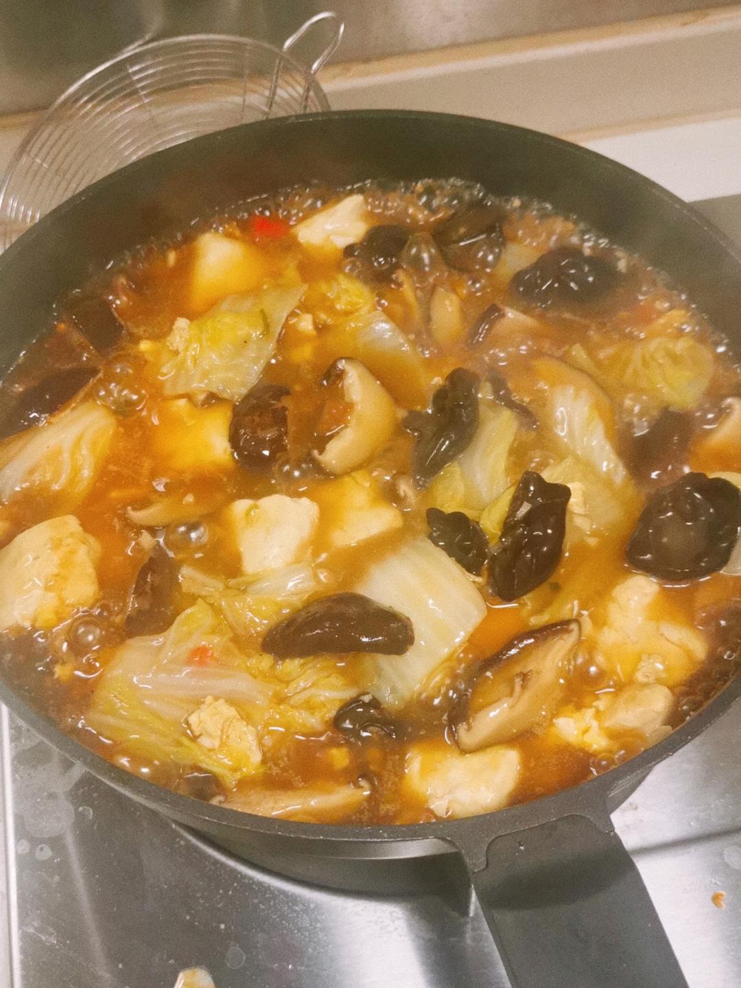 ✨无敌下饭❗️好吃到哭的白菜火腿豆腐煲