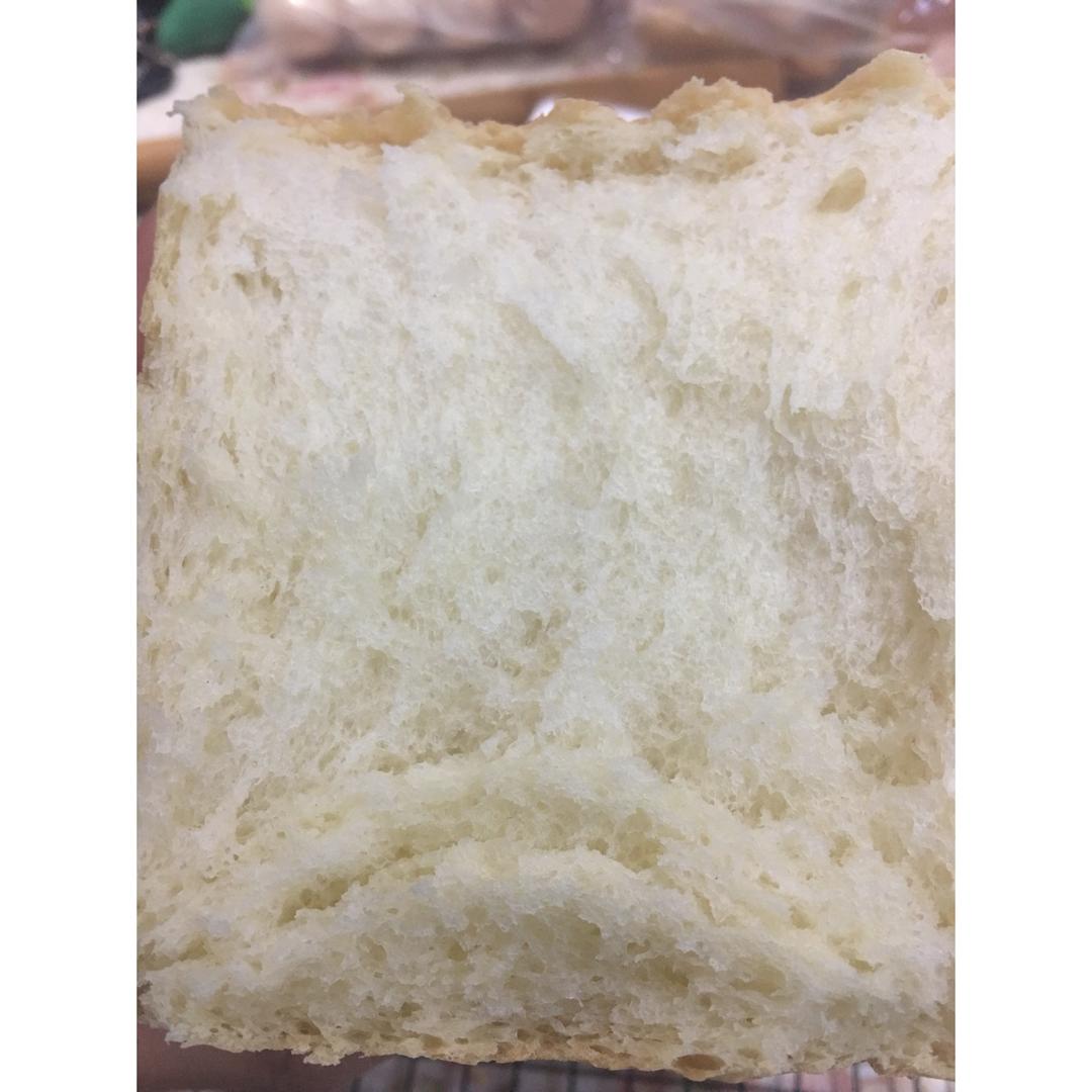 鲜奶吐司（老面法）