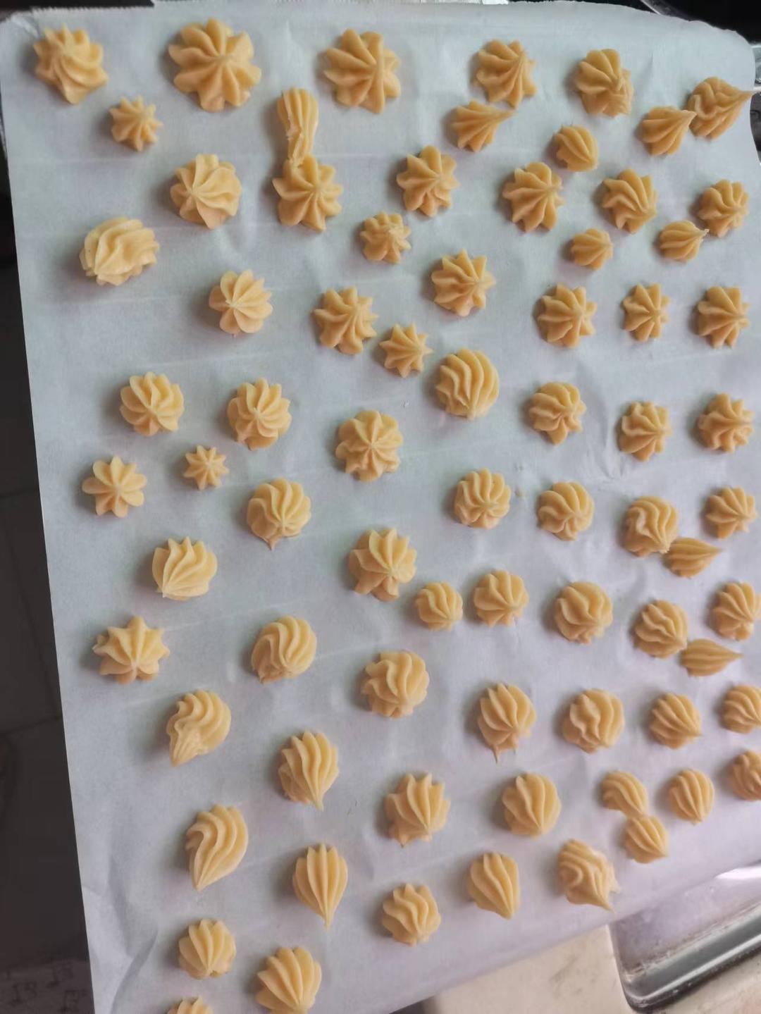 简单易成功的奶油小泡芙做法