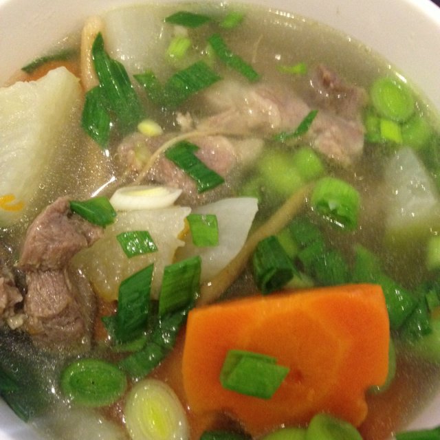 胡萝卜羊肉汤