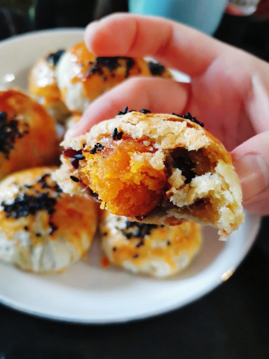 手抓饼版蛋黄酥