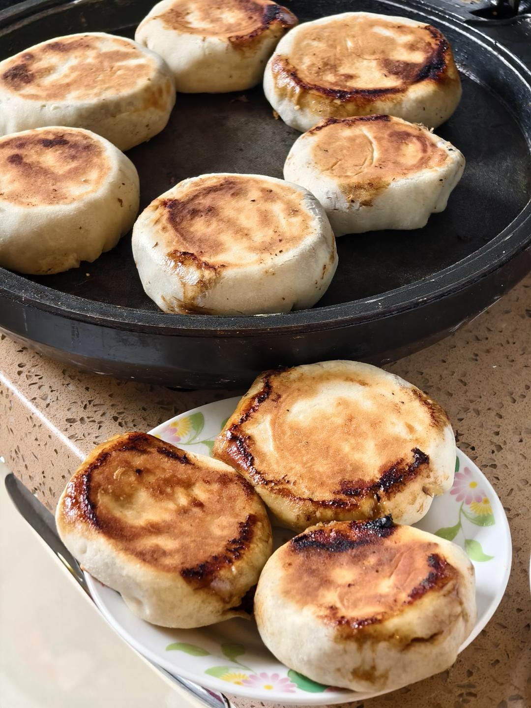 茄子肉丁馅饼