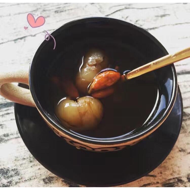 红枣桂圆枸杞红糖水