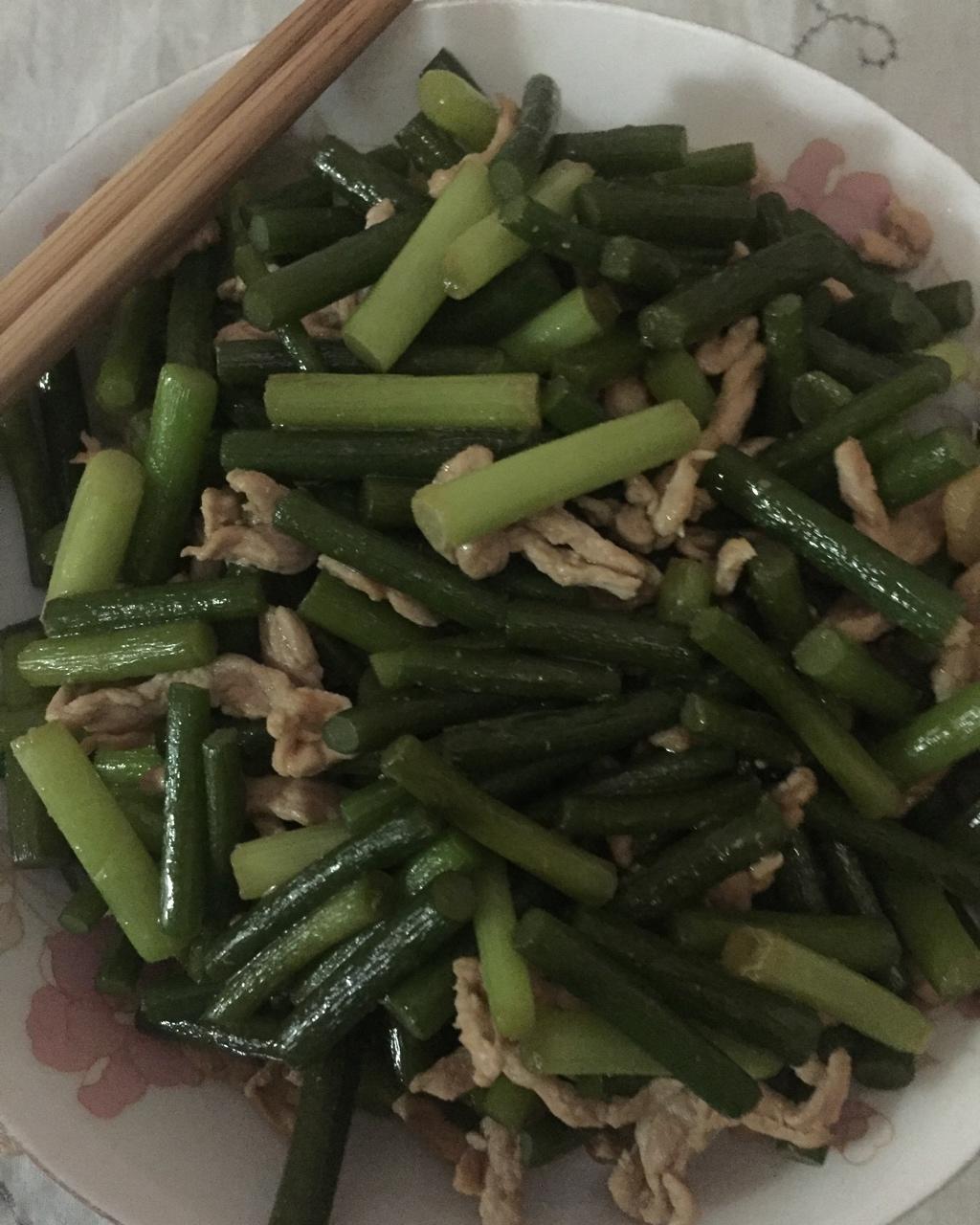 妈妈牌蒜薹炒肉