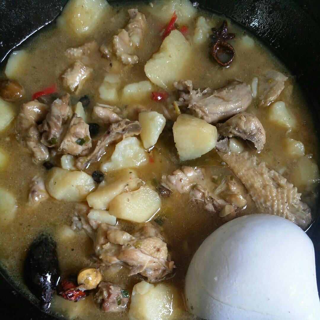 土豆炖鸡块