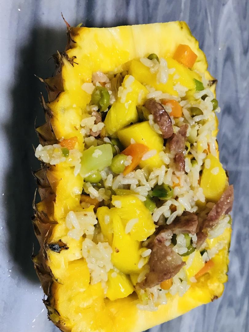 虾仁菠萝炒饭
