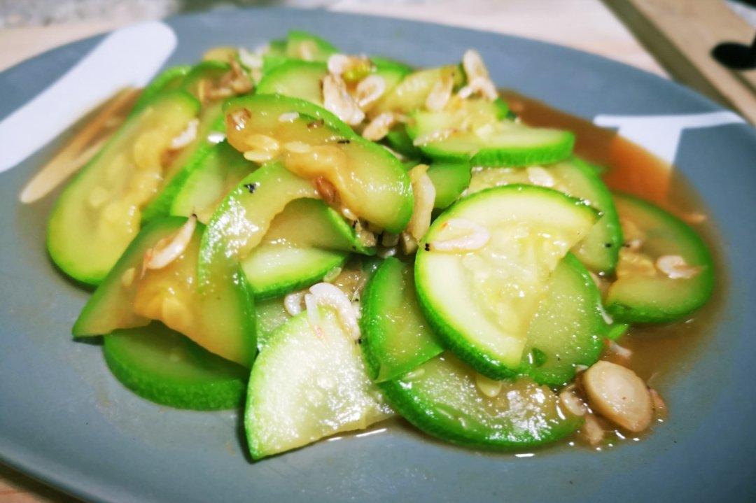 虾皮清炒西葫芦