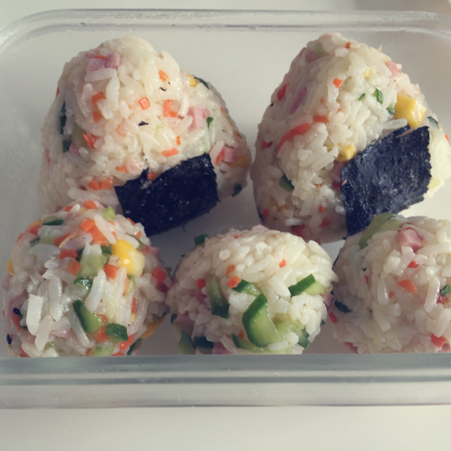 肉松饭团