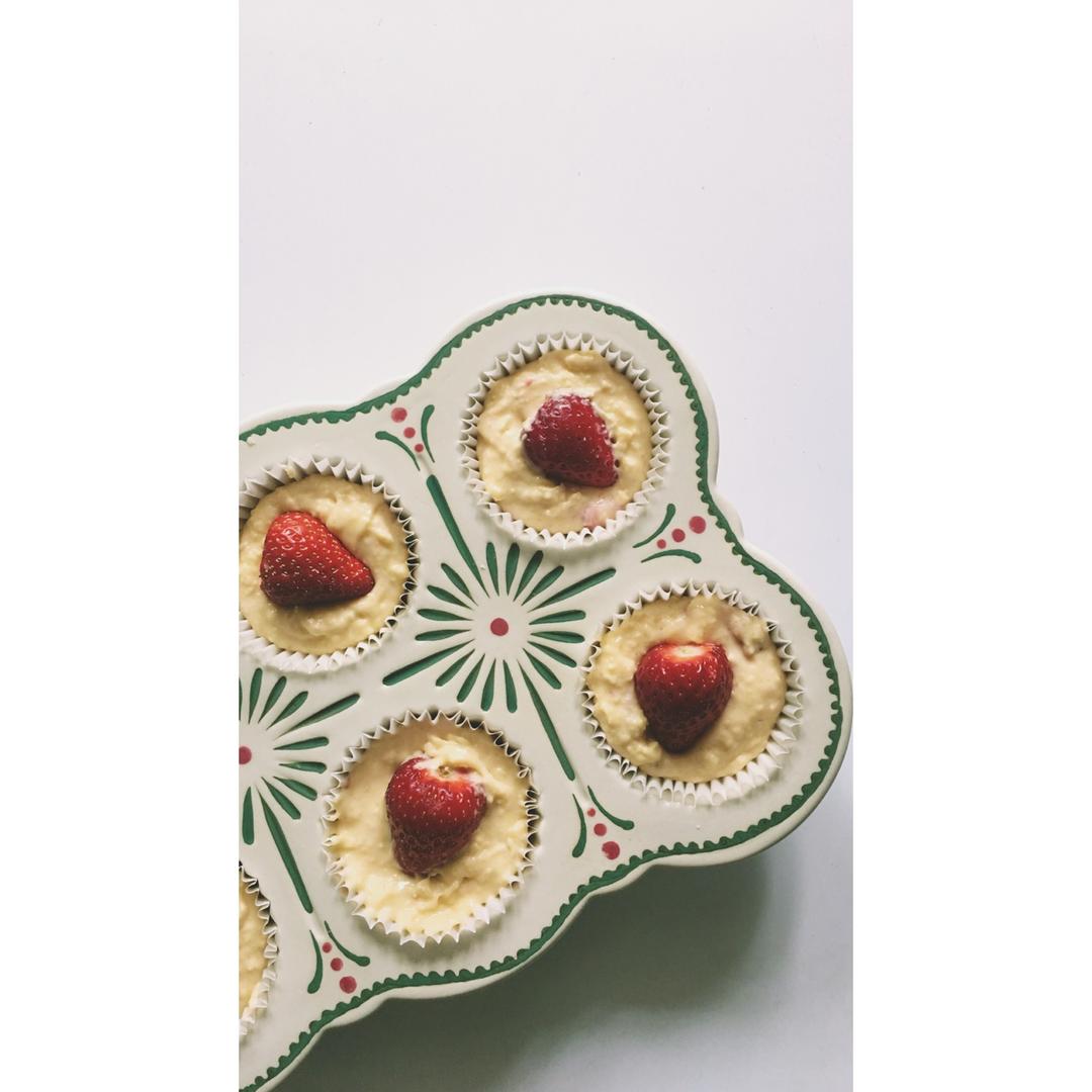 鲜草莓奶油酥饼马芬<Strawberry Shortcake Muffin>