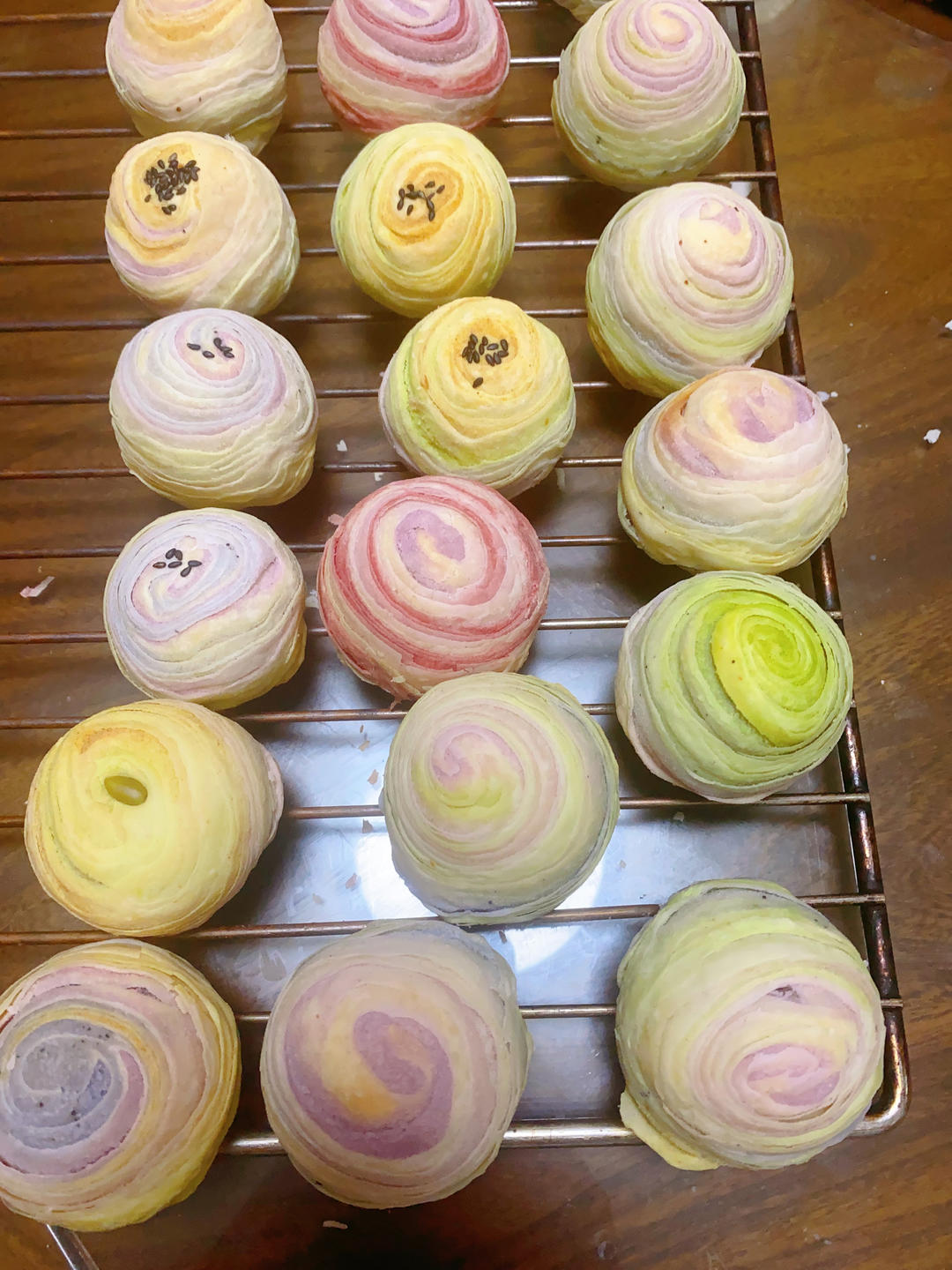 彩虹蛋黄酥（独角兽蛋黄酥）