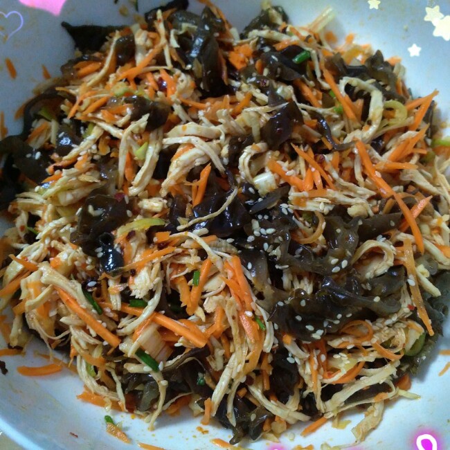 凉拌手撕鸡丝