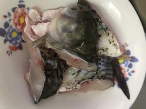 浏阳蒸菜，鱼肉的做法 步骤1