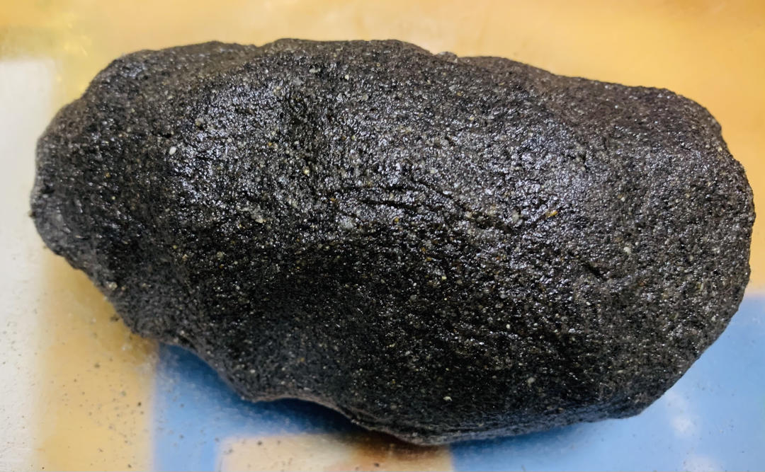 家传黑芝麻汤圆馅心
（黑洋酥）