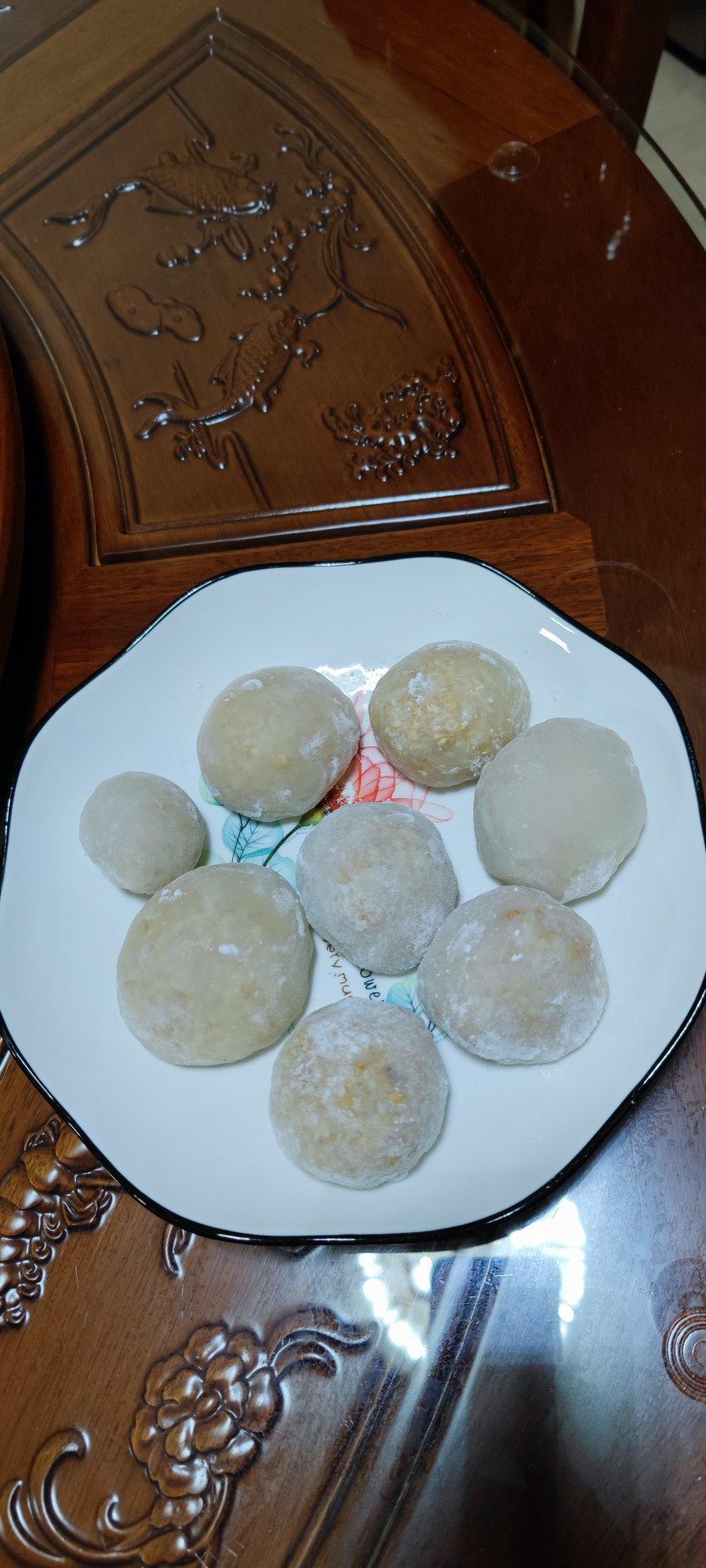 妈妈的最爱--花生芝麻糯米糍凉糕（附带烤花生做法）