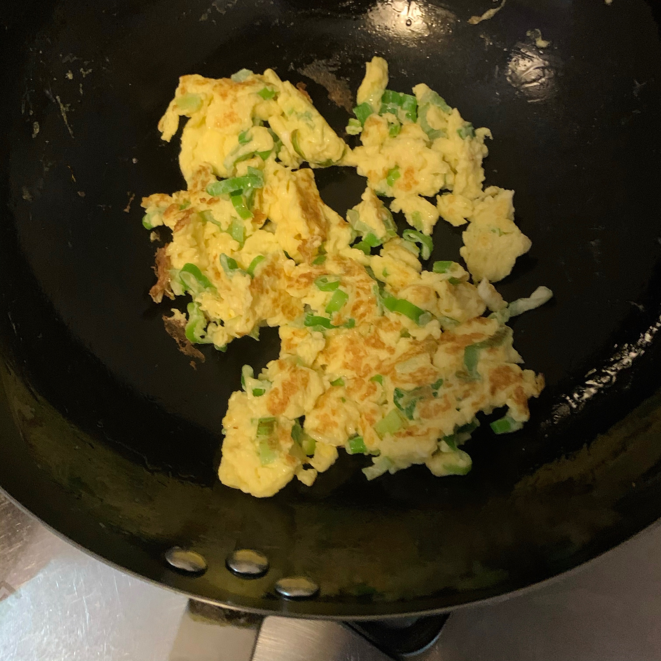 大葱炒鸡蛋🥚葱星人福音的做法 步骤4