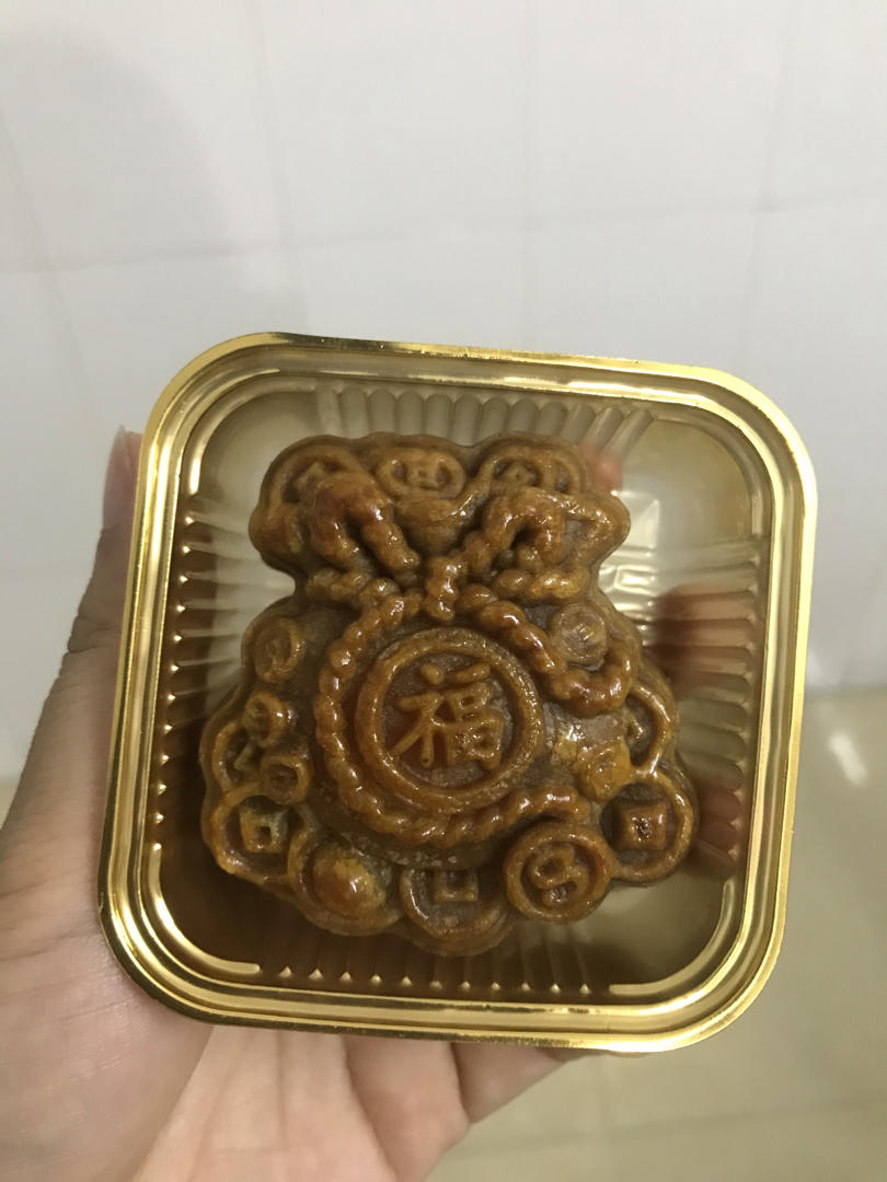 莲蓉月饼