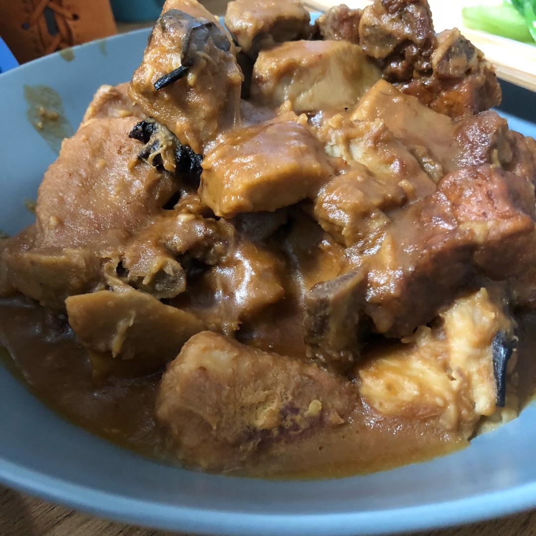 芋头烧排骨