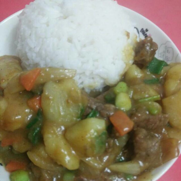 牛肉咖喱饭