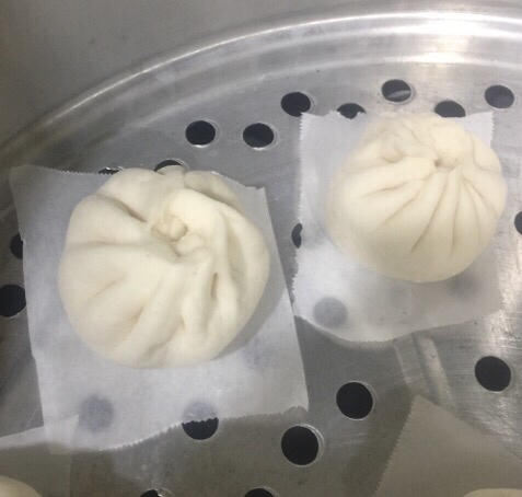 暄软可口的豆沙包