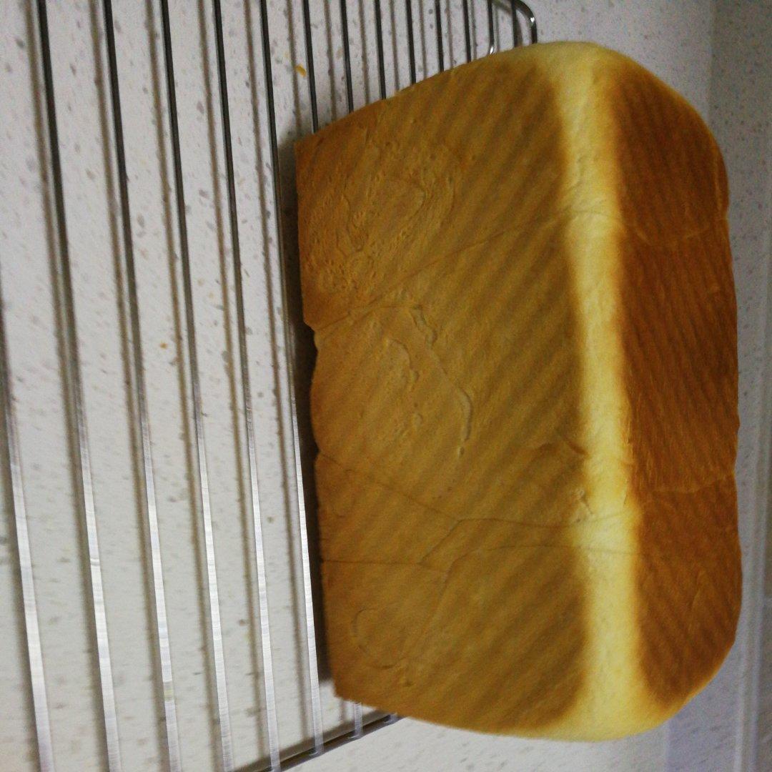 纯手工揉面版黄油土司