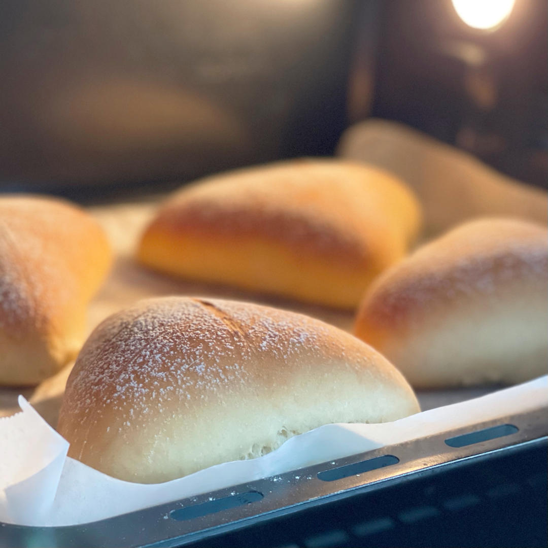 红薯玉米粒肉松软欧