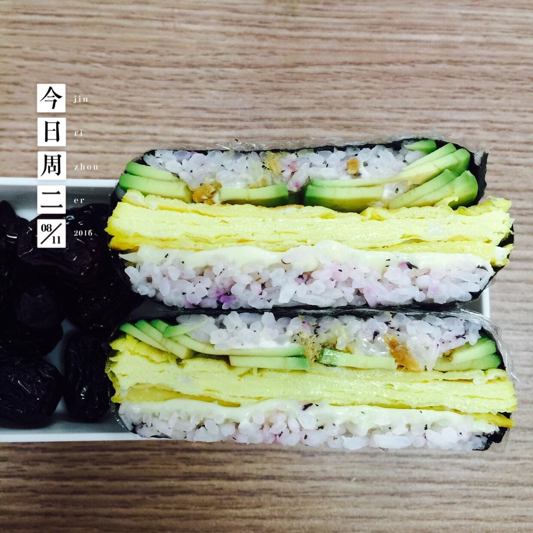 不用捏的饭团(おにぎらず)