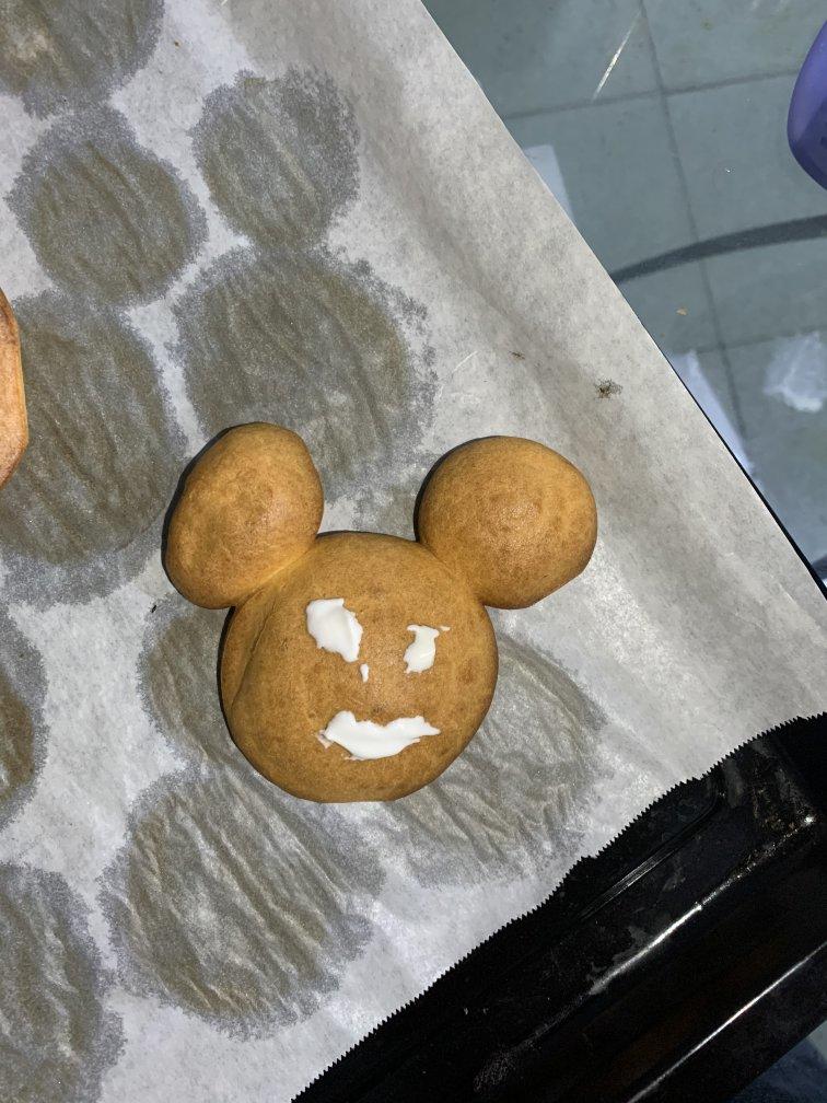 一口就爆浆的卡士达酥皮泡芙