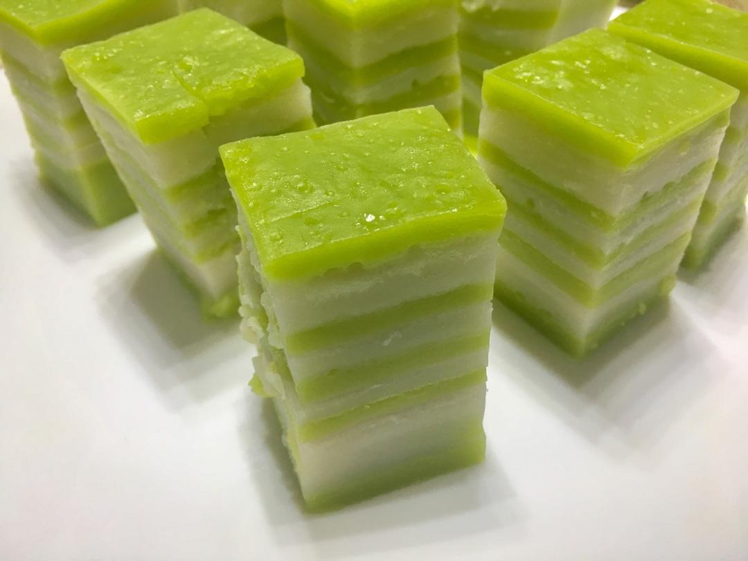 【香兰叶椰汁糕(非香兰色素)图片】chachacha_下厨房