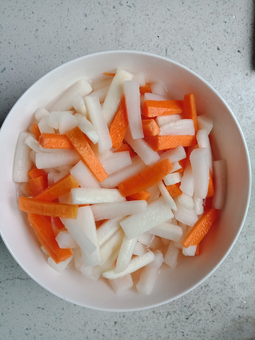 小希麻麻—酸甜脆爽白萝卜的做法