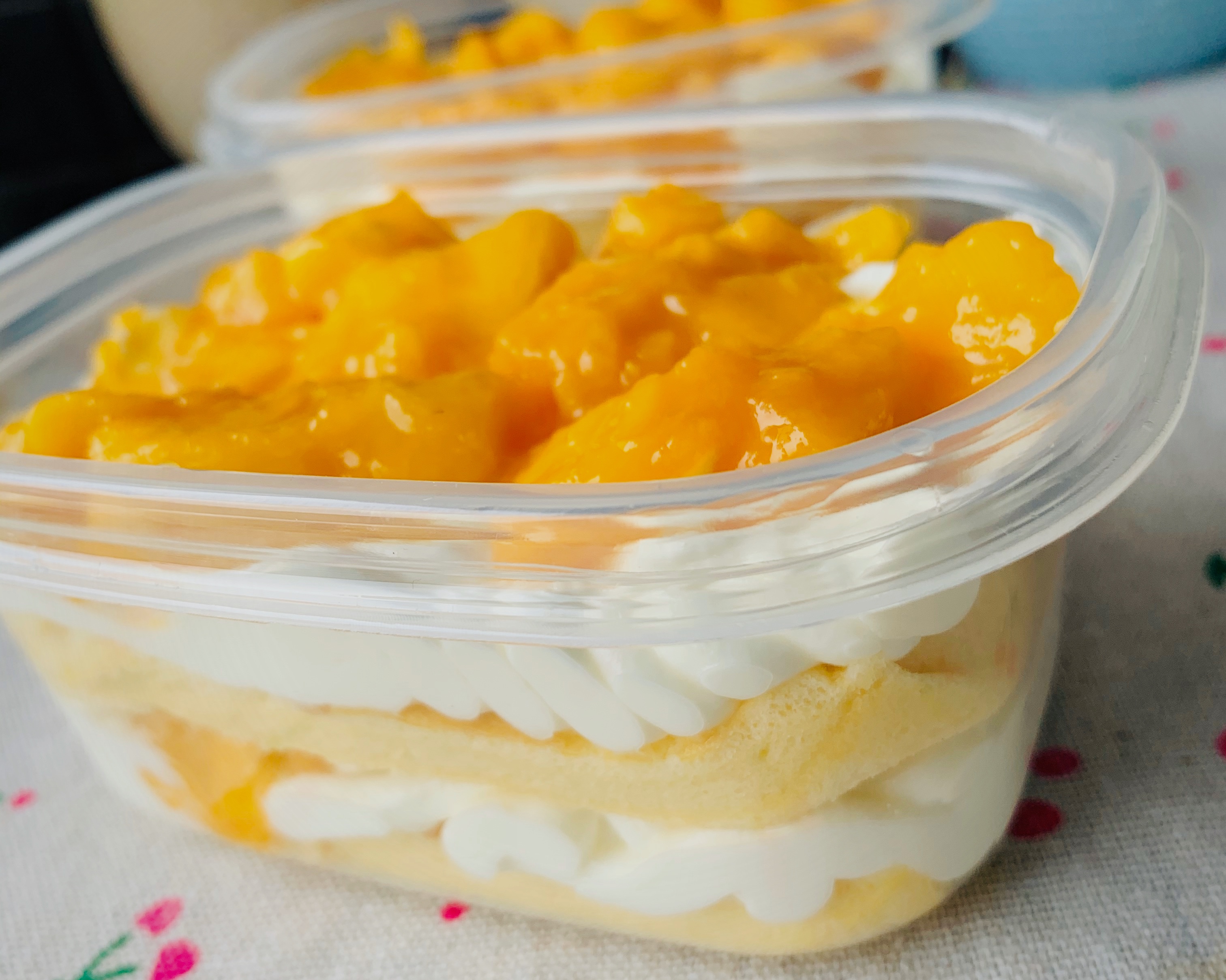 芒果奶油盒子蛋糕的做法