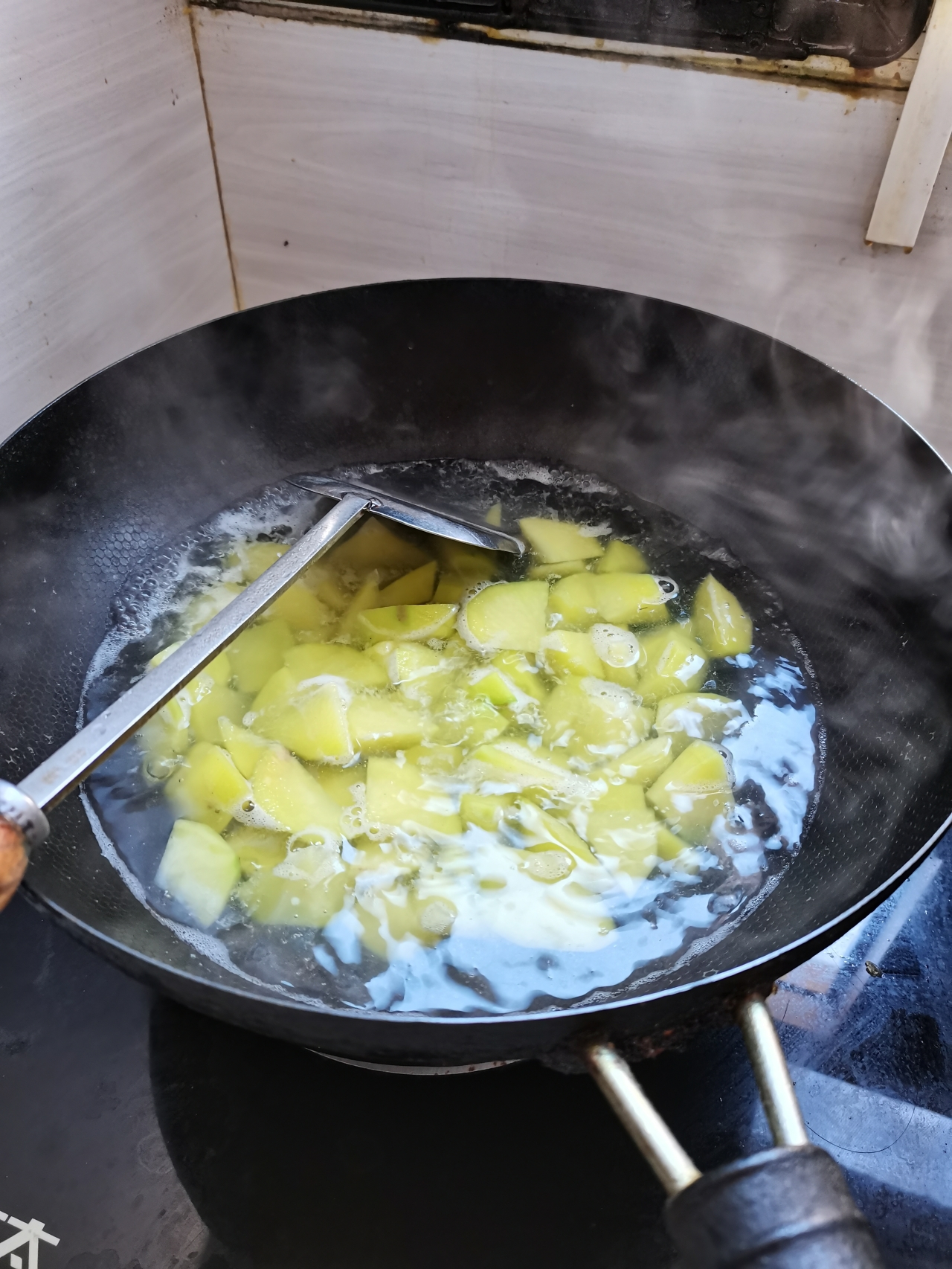 空气炸锅版土豆的做法 步骤2